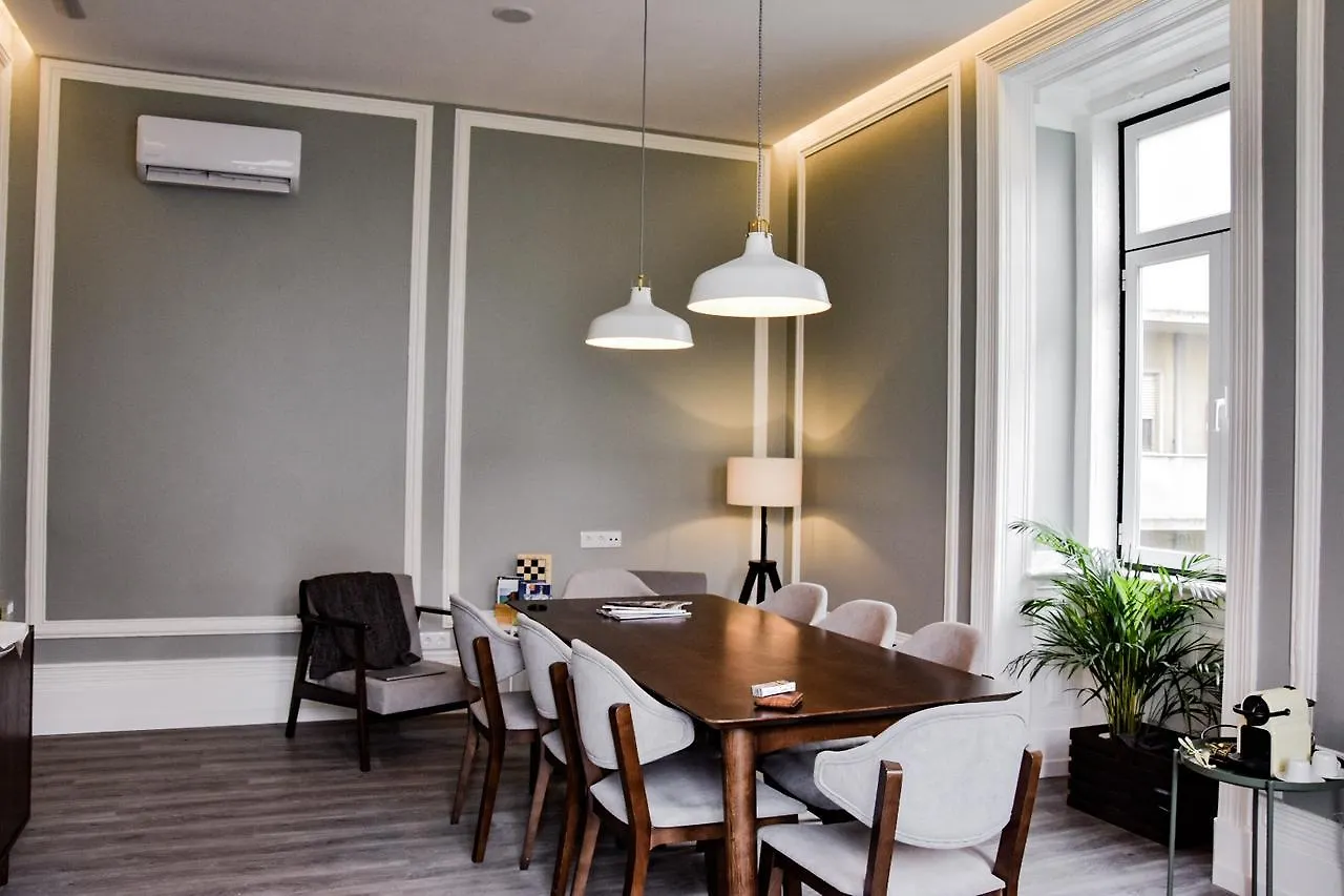 The Hygge Lisbon Suites - Estrela 3*,