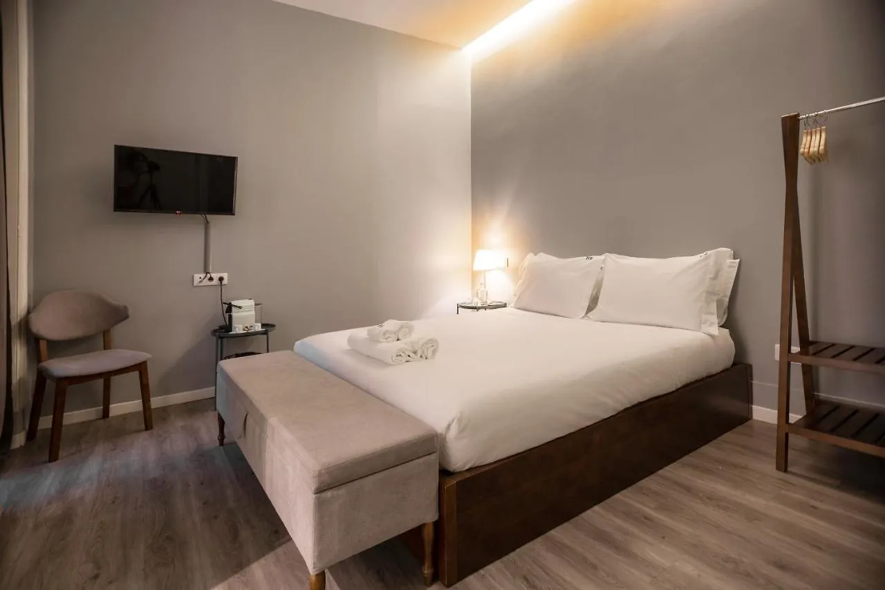 The Hygge Lisbon Suites - Estrela Bed & Breakfast