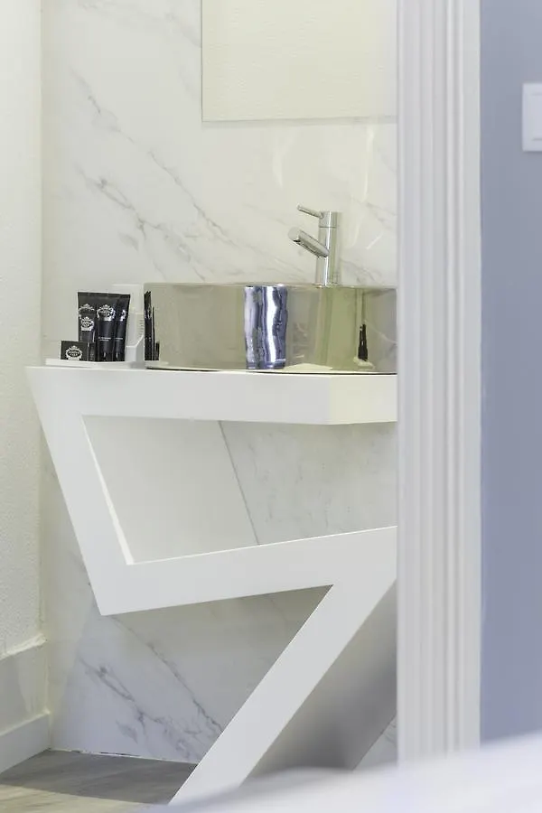 The Hygge Lisbon Suites - Estrela Bed & Breakfast